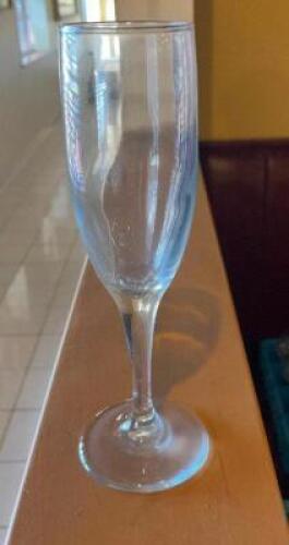 (25) CHAMPAGNE GLASSES