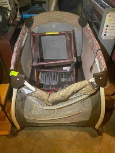 PACK AND PLAY COLLAPSIBLE PLAY PEN