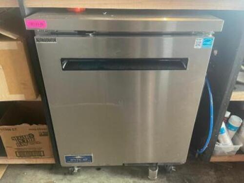 ARTIC AIR SINGLE DOOR UNDER COUNTER COOLER.
