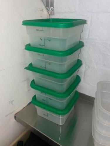 (5) 2 QT PLASTIC CONTAINERS W/ LIDS