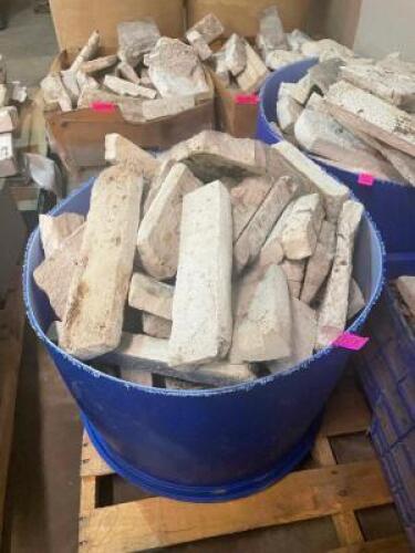 LARGE CONTAINER OF ASSORTED EXTERIOR ACCENT STONE