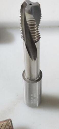 (2) HSS STRAIGHT COUPLING PIPE THREAD TAPS