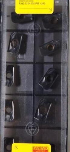 (30) R390 CARBIDE MILLING INSERT