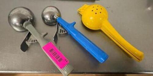 (2) SCOOPS AND (1) JUICER