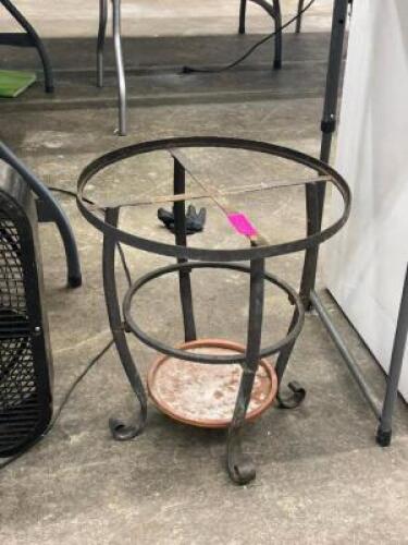 PLANTER STAND