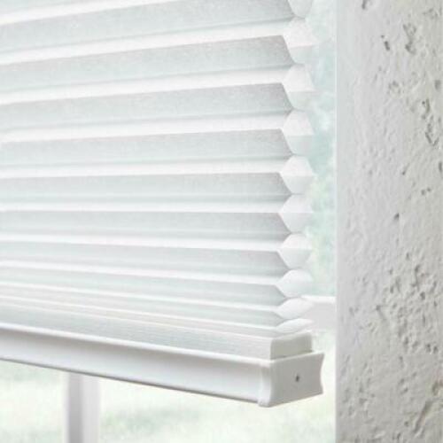 WHISPER WHITE LIGHT FILTERING CELLULAR SHADE 27 IN W X 48 IN H