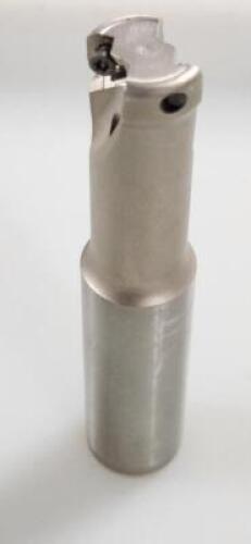DESCRIPTION: (1) INDEXABLE HIPOS TRIO END MILL BRAND/MODEL: INGERSOLL 1KJD0701784R01 RETAIL$: 308 SIZE: 3/4" 0.275 DOC QTY: 1