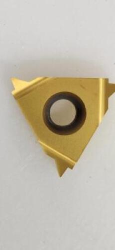 DESCRIPTION: (20) CARBIDE LAYDOWN THREADING INSERTS BRAND/MODEL: VARGUS 033-00406 RETAIL$: $24.35 PER INSERT QTY: 20