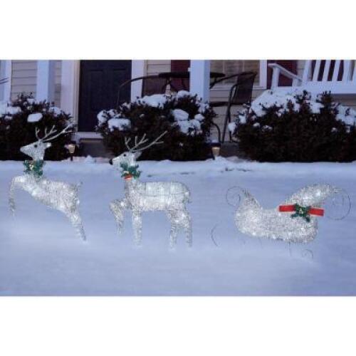 3-Piece Twinkle Reindeer Set