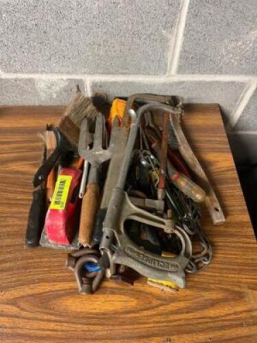 SMALL GROUP OF HAND TOOLS