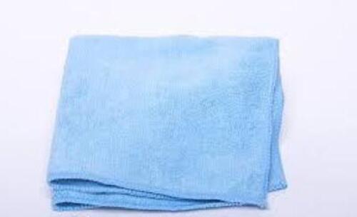 DESCRIPTION: (1) CASE OF (200) MICROFIBER TOWELS INFORMATION: BLUE RETAIL$: $257.58 EA QTY: 1