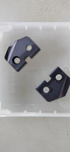 DESCRIPTION: (8) SOLID CARBIDE SPADE DRILL INSERT BRAND/MODEL: ALLIED 1C31A-.703-CI RETAIL$: $62.50 PER INSERT SIZE: .703" QTY: 8