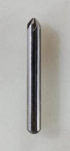DESCRIPTION: (2) 82 DEG SOLID CARBIDE COUNTESINK BRAND/MODEL: HERTEL 02389682 RETAIL$: 40 SIZE: 1/4" HEAD 1/4" SD QTY: 2