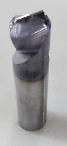 DESCRIPTION: (1) SOLID CARBIDE FLUTE BOTTOM STEP COUNTERBORE BRAND/MODEL: MADE IN USA 0530CR2D1AAB RETAIL$: 129.58 SIZE: 0.53 QTY: 1