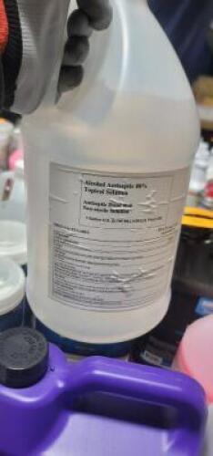 DESCRIPTION: (1) ALCOHOL ANTISEPTIC BRAND/MODEL: TOPICAL SOLUTION HAND RUB INFORMATION: 0.8 RETAIL$: $40.00 EA SIZE: 1 GALLON QTY: 1