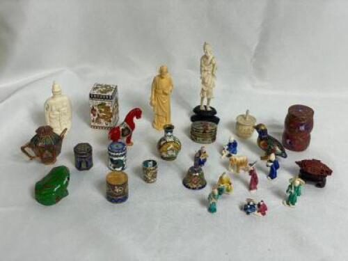 (30) - PC. MINIATURE FIGURE SET