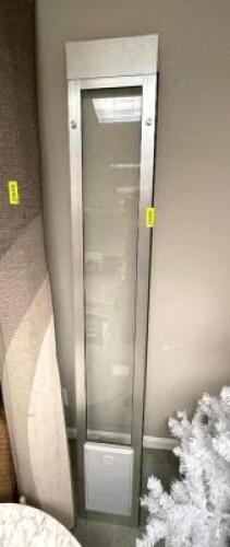 8 1/4" X 12 1/4" MEDIUM WHITE FREEDOM PATIO PANEL (76" - 81") PET DOOR