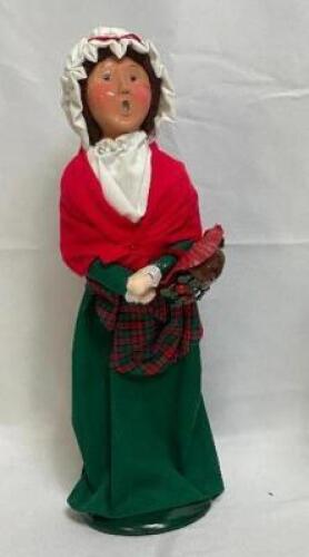 BYERS CHOICE CAROLERS DOLL - CHRISTMAS SINGERS