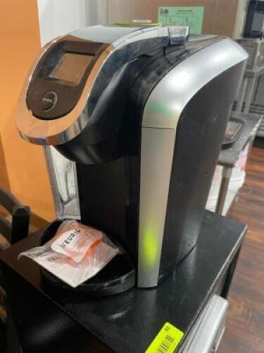 DESCRIPTION: KEURIG SINGLE SERVING BREWER BRAND / MODEL: KEURIG LOCATION: KITCHEN QTY: 1