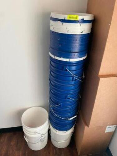 DESCRIPTION: (8) 5 GALLON PLASTIC BUCKETS W/ LIDS LOCATION: FRONT THIS LOT IS: ONE MONEY QTY: 1