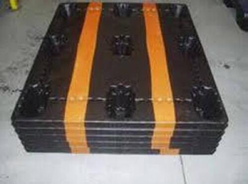 DESCRIPTION: (4) LIGHTWEIGHT PLASTIC PALLET BRAND/MODEL: SHUERT TECHNOLOGIES/BA50-100 INFORMATION: BLACK & ORANGE STRIPE/LOAD CAPACITY: 2000 LBS RETAI