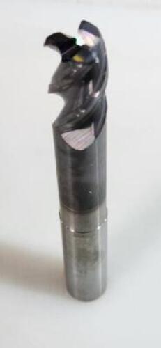 DESCRIPTION: (2) SOLID CARBIDE SQ END MILL BRAND/MODEL: PCT 5016443 RETAIL$: 140.00 EA SIZE: 5/8" 1" LOC QTY: 2