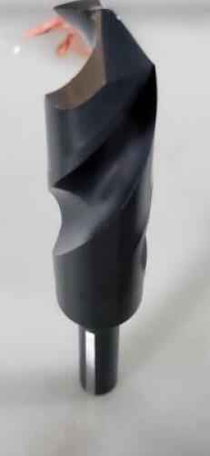 DESCRIPTION: (1) HSS SILVER &DEMING DRILL BIT BRAND/MODEL: HERTEL 774289902 RETAIL$: 82.56 SIZE: 1" DIA 1/2" SD QTY: 1