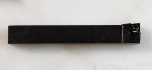 DESCRIPTION: (1) SCLCR 10-3B TOOL HOLDER BRAND/MODEL: TOOLMEX 6-800-113R RETAIL$: 63.95 SIZE: 5/8" SQ SHANK QTY: 1