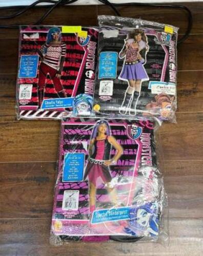 ASSORTED KIDS HALLOWEEN COSTUMES (SEE ALL PHOTOS FOR SIZES)