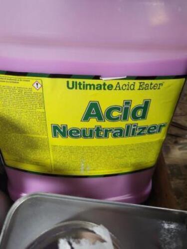 DESCRIPTION: (1) ACID NEUTRALIZING SPILL KIT BRAND/MODEL: ACID EATER RETAIL$: $354.89 EA SIZE: 2.5 GALLON QTY: 1