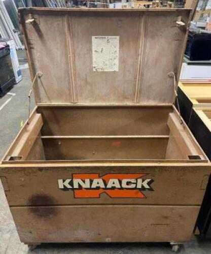 4 FT. ROLLING JOB BOX