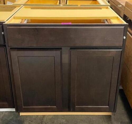 32.5" KITCHEN CABINET