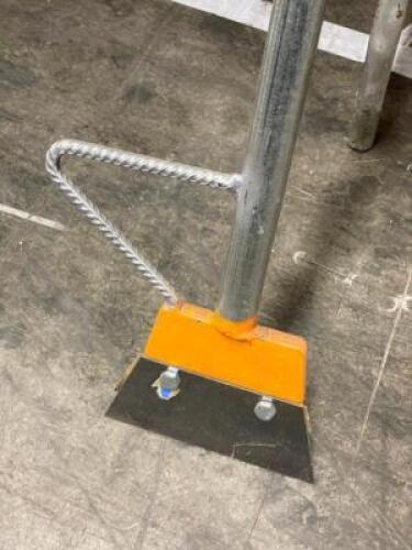 FLOOR SCRAPPER