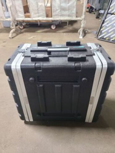 DESCRIPTION: (1) RACK CASE BRAND/MODEL: MCM CUSTOM INFORMATION: BLACK RETAIL$: $200.00 EA SIZE: 19" QTY: 1