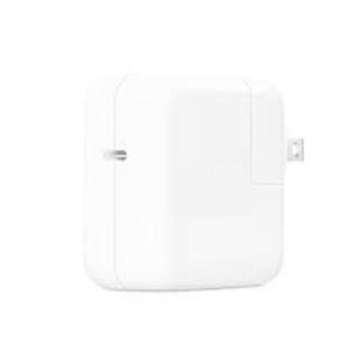 DESCRIPTION: (1) USB-C POWER ADAPTER BRAND/MODEL: APPLE INFORMATION: WHITE RETAIL$: $35.99 EA SIZE: 87W QTY: 1