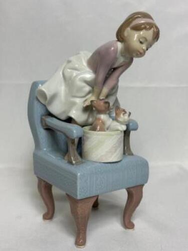 LLADRO PORCELAIN FIGURINE - "PURR FECT FRIENDS"