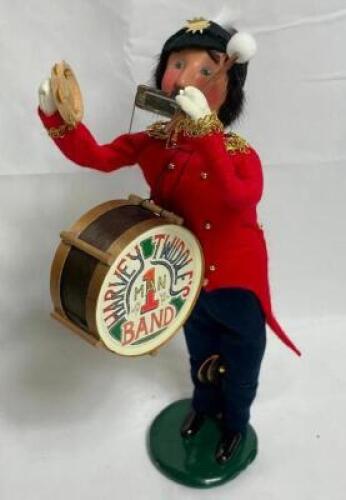 BYERS CHOICE CAROLERS DOLL - CHRISTMAS BAND