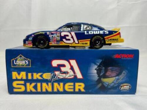 MIKE SKINNER #31 LOWE'S 2000 MONTE CARLO 1:24 SCALE AUTHENTIC STOCK CAR