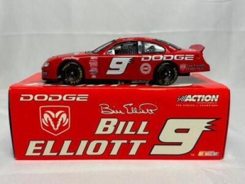 BILL ELLIOTT #9 DODGE 2001 DODGE INTREPID R/T 1:24 SCALE AUTHENTIC STOCK CAR