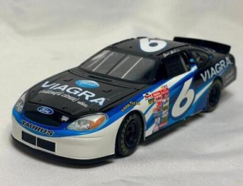 MARK MARTIN #6 VIAGRA 2000 FORD TAURUS 1:24 SCALE AUTHENTIC STOCK CAR