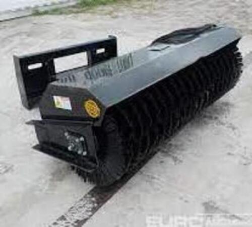 DESCRIPTION: WOLVERINE ANGLE BROOM INDUSTRIAL SERIES 2022 BRAND / MODEL: WOLVERINE ZW-PAB-0072W ADDITIONAL INFORMATION W/In-cab controller, Sweeping W