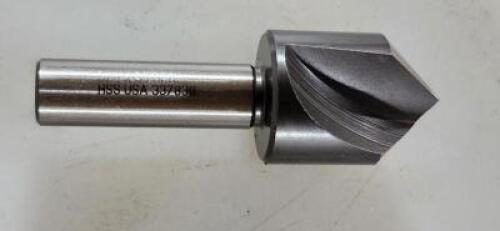 DESCRIPTION: (3) 90 DEG HSS SINGLE FLUTE C"SINK BRAND/MODEL: TITAN CD51526 RETAIL$: $31.85 SIZE: 3/4" QTY: 3
