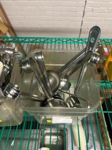 ASSORTED KITCHEN UTENSILS AS SHOWN