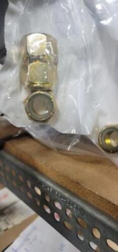 DESCRIPTION: (6) QUANTUM ASSY KITBRAND/MODEL: BARNES #AFS8000INFORMATION:BAGS OF NUTS & BOLTSQTY: 6