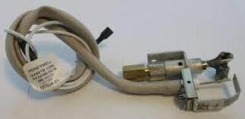 DESCRIPTION: (1) NATURAL GAS PILOT ASSEMBLY BRAND/MODEL: RESIDEO #106125-01 RETAIL$: $109.88 EA SIZE: 1" WING SPAN QTY: 1