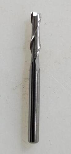 DESCRIPTION: (2) SOLID CARBIDE SQ END MILL BRAND/MODEL: HERTEL 88247713 RETAIL$: $9.89 EA SIZE: 1/8" 1/2" LOC QTY: 2