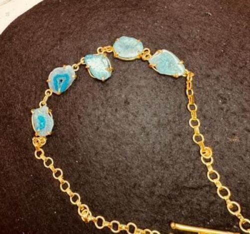 AGATE SLICE NECKLACE