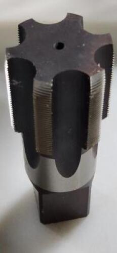 (1) HSS STRAGHT FLUTE HAND TAP