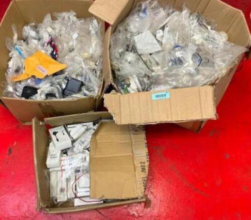 ASSORTED CHARGING CABLES, AUDIO CABLES, AND BLUETOOTH EAR PIECES