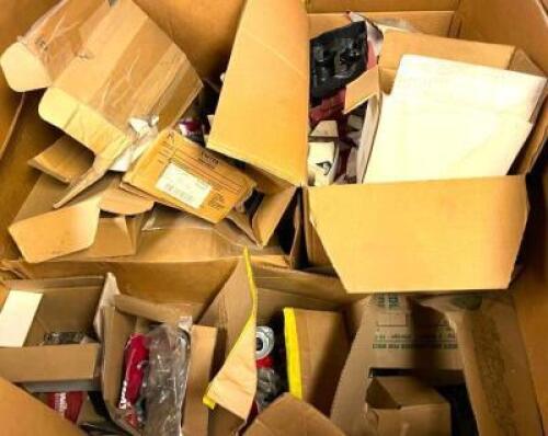 PALLET OF ASSORTED DOOR HARDWARE